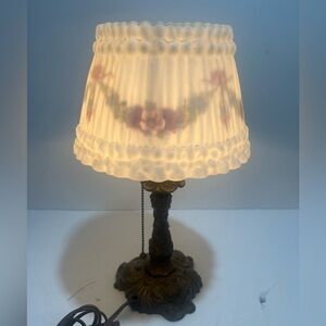 Pittsburgh Metal Lamp Base Reverse Painted Lamp Shade Garland Pull Chain Works